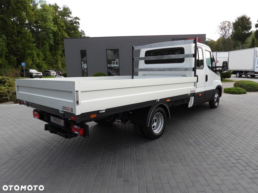 Iveco DAILY 35C17 SKRZYNIA PODWÓJNA KABINA DOKA 7 MIEJSC TEMPOMAT BLIŹNIACZE KOŁA KLIMATYZACJA  170KM - 4