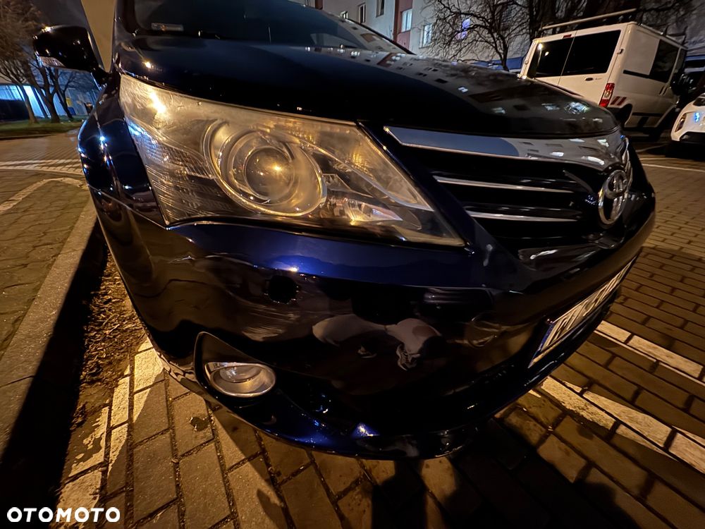 Toyota Avensis 1.8 Active - 10