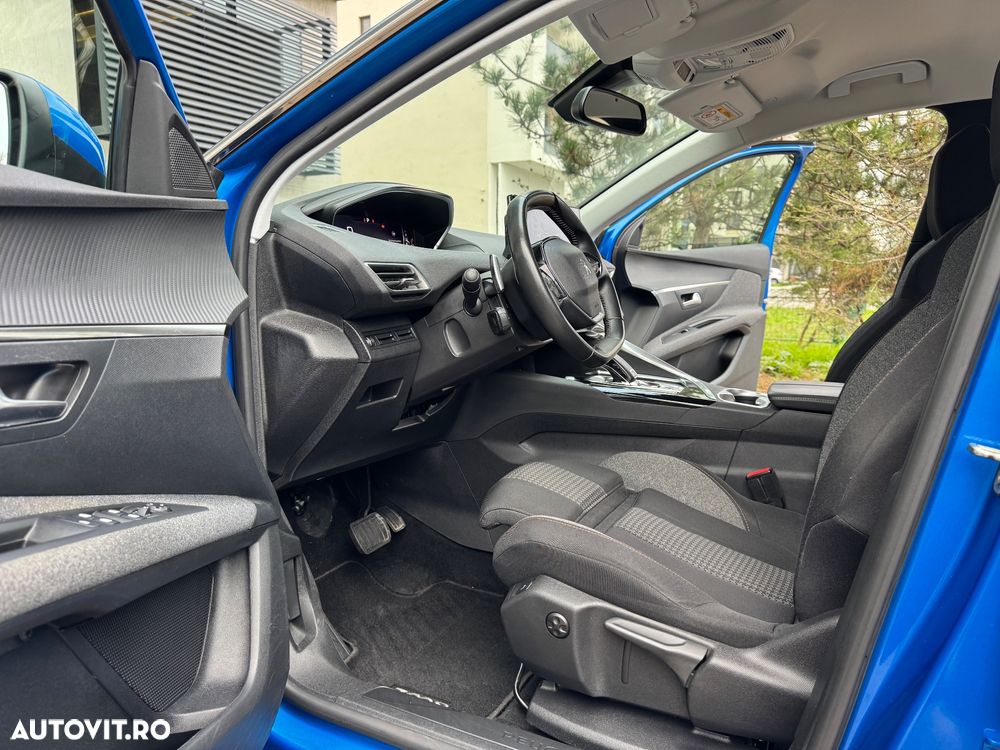 Peugeot 3008 PureTech 130 Stop & Start GPF EAT8 Allure - 9