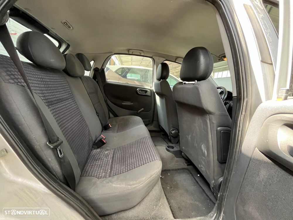 Opel Corsa 1.2 16V Elegance - 5
