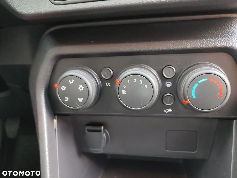 Dacia Jogger TCe 110 (7-Sitzer) Essential - 33