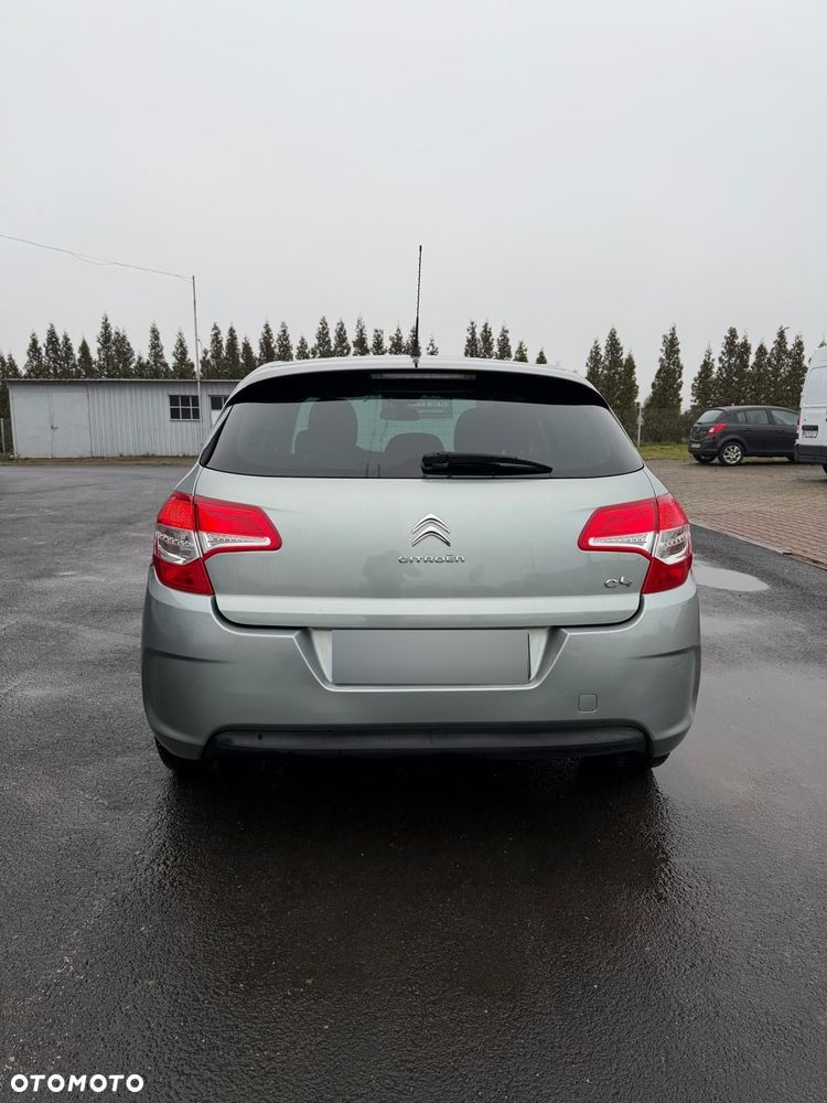 Citroën C4 HDi 90 Attraction - 5