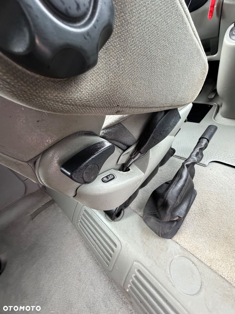 Renault Trafic L1H1 Passenger Lux - 17