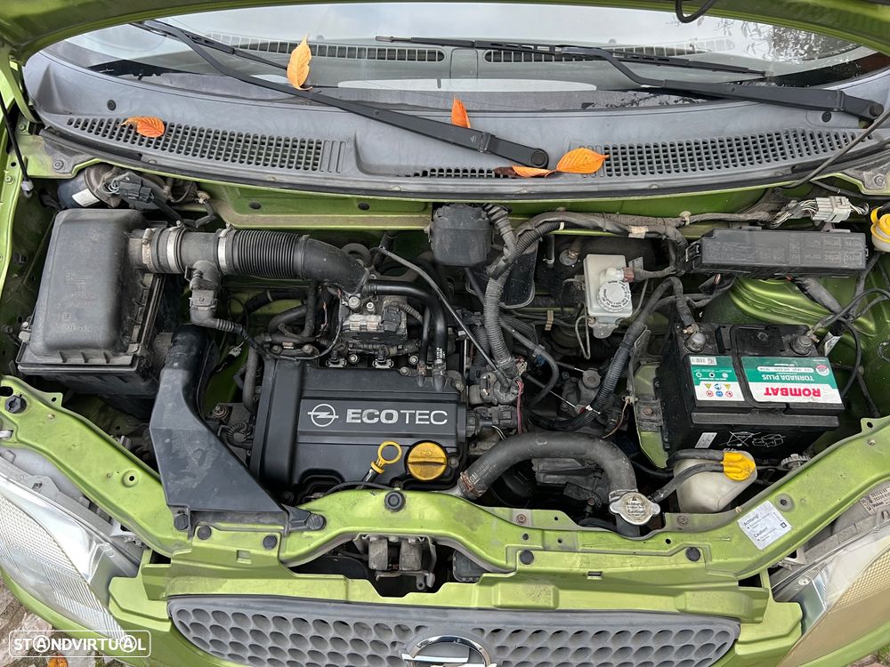 Opel Agila 1.0 12V - 10