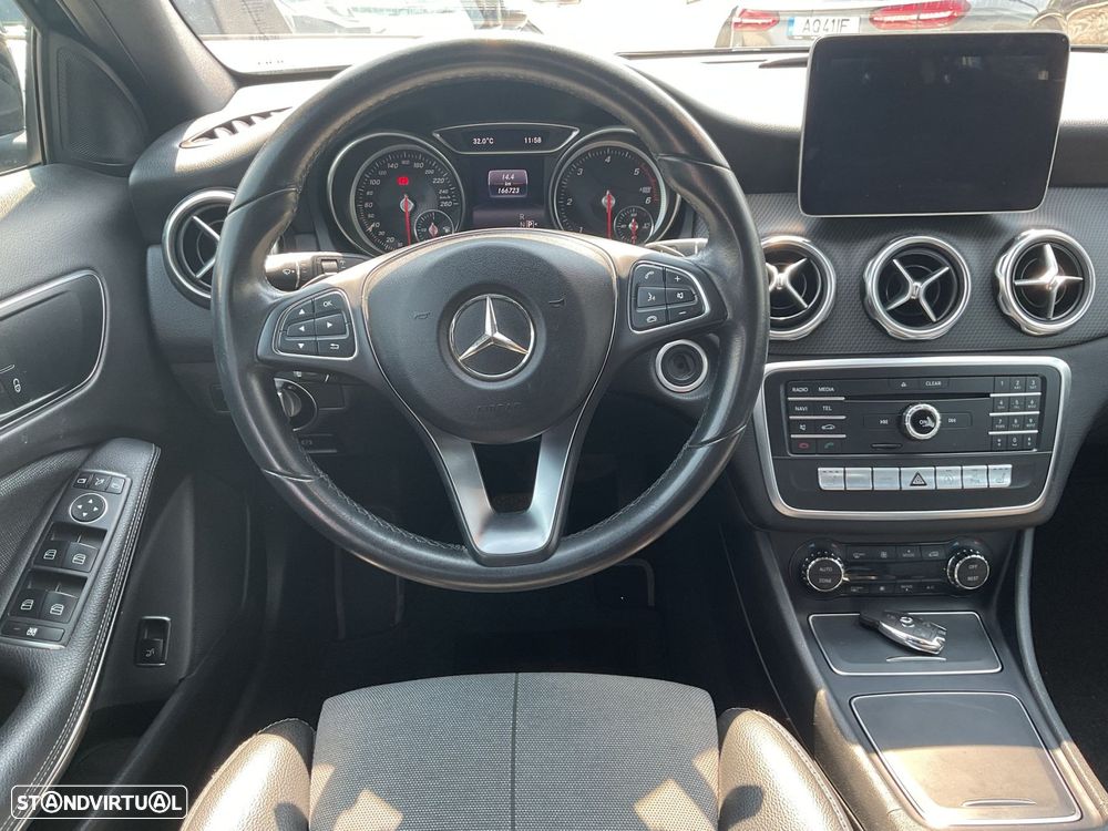 Mercedes-Benz GLA 180 d Style Aut. - 25