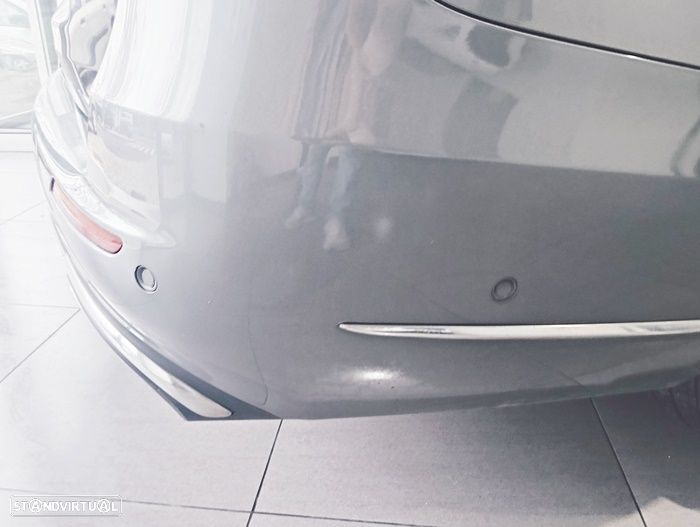 Mercedes-Benz E 220 d Exclusive Line - 13