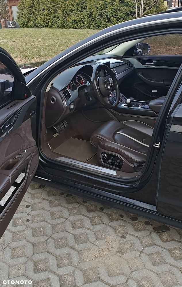 Audi A8 - 7