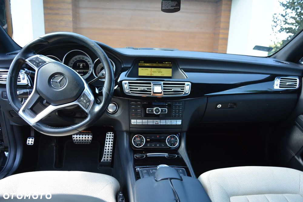 Mercedes-Benz CLS 350 CDI 4-Matic BlueEff - 20