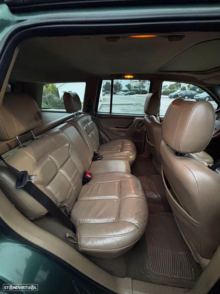 Jeep Grand Cherokee 4.7 V8 Limited - 9