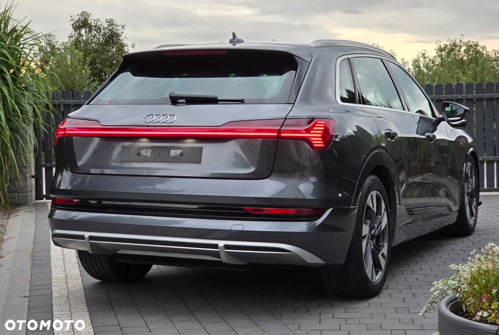 Audi e-tron 50 Quattro S Line - 13