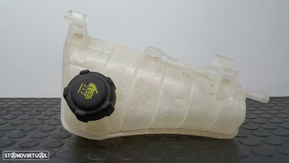 DEPOSÍTO DE EXPANSÃO RENAULT KANGOO FURGóN PROFESSIONAL - 4