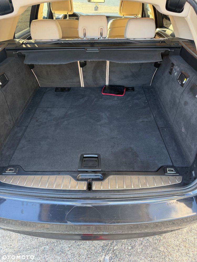 BMW Seria 5 525d - 12