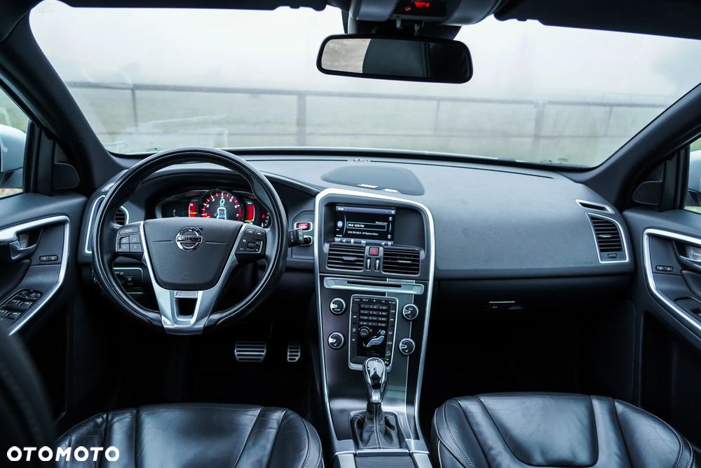 Volvo XC 60 T6 AWD RDesign - 33