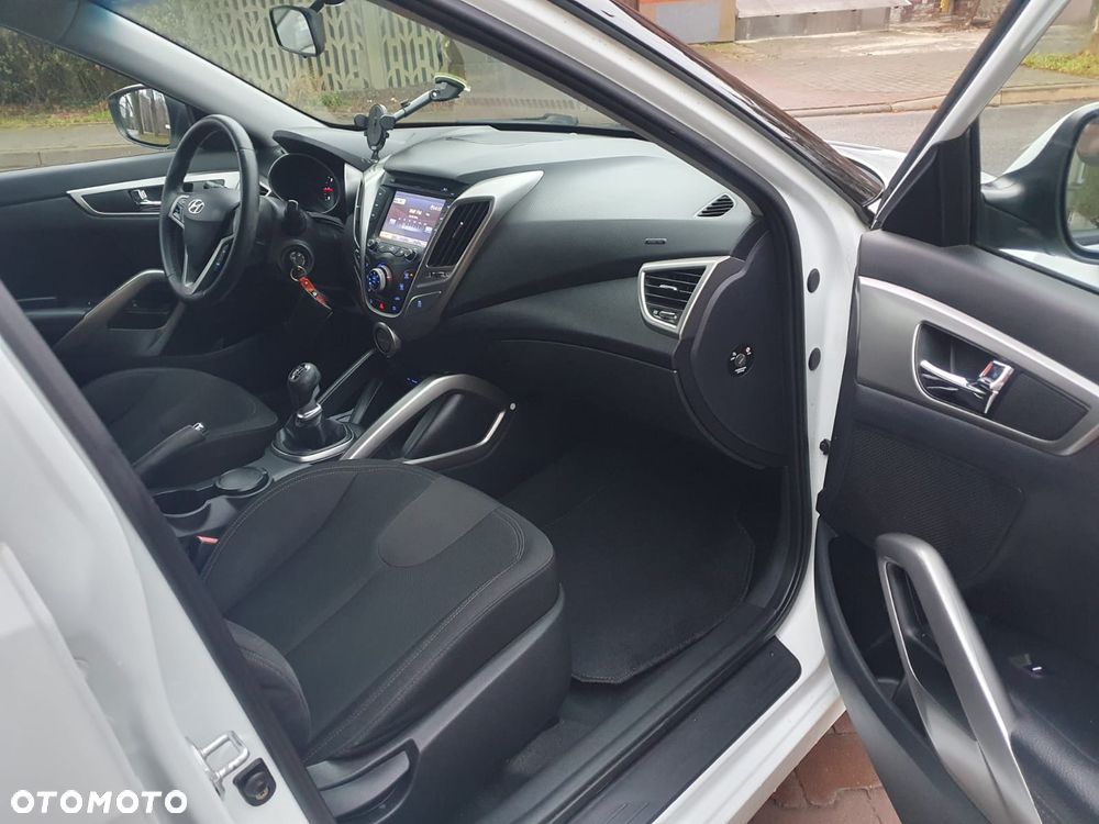 Hyundai Veloster 1.6 blue Style - 11