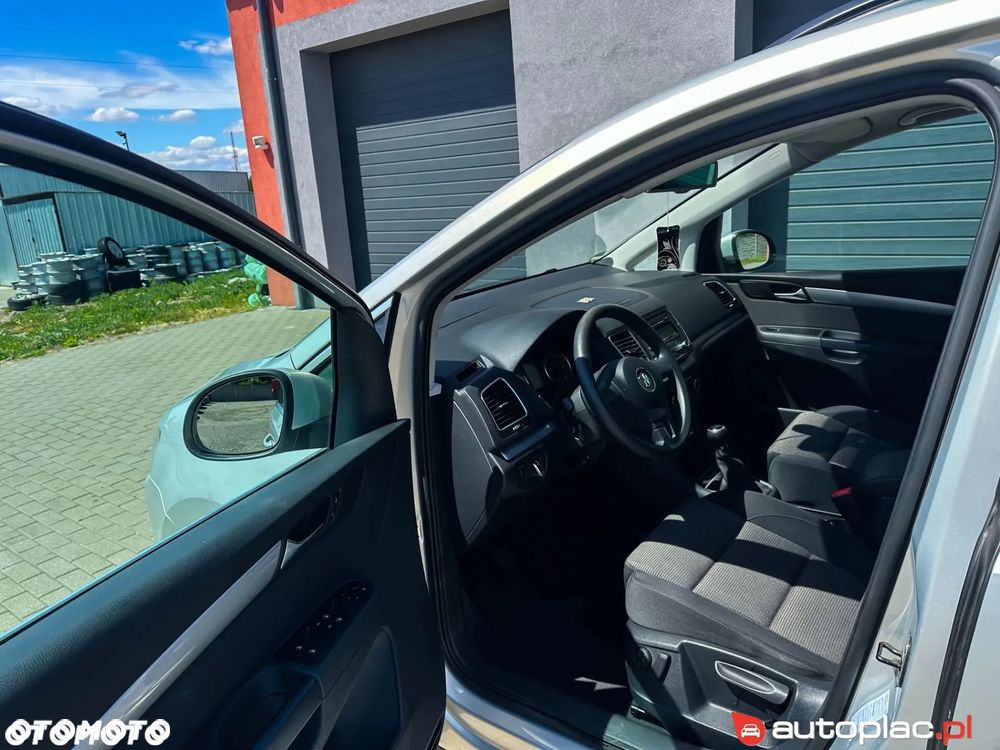 Volkswagen Sharan - 12