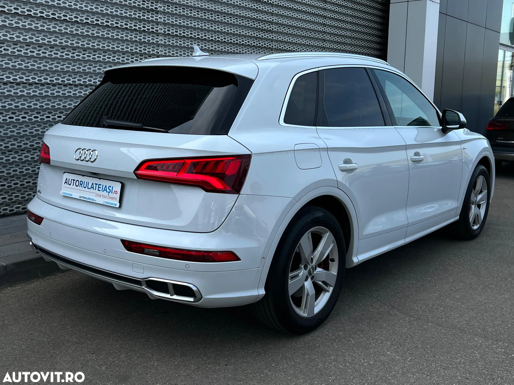 Audi Q5 55 TFSI e quattro S tronic - 3