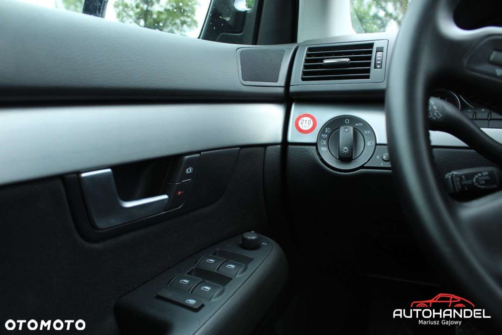 Audi A4 Avant - 10