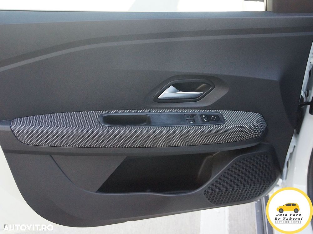 Dacia Logan TCe 90 MT6 Comfort - 37