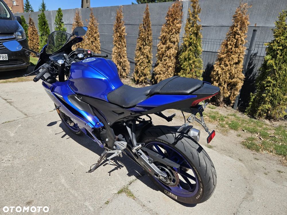 Yamaha YZF - 7
