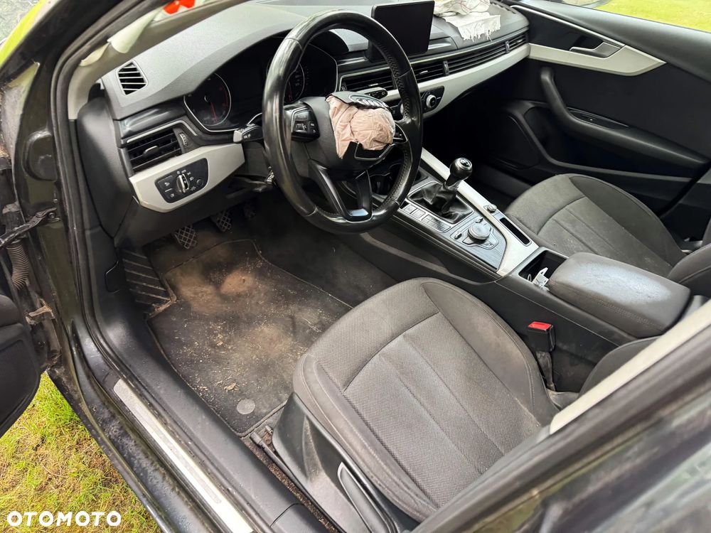 Audi A4 Avant 2.0 TDI DPF Ambiente - 20