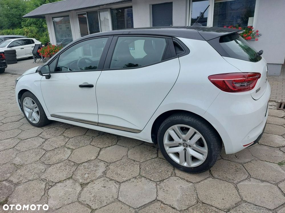 Renault Clio - 7