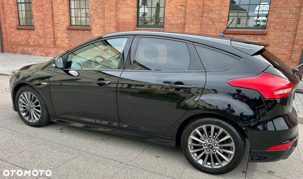 Ford Focus 1.0 EcoBoost Start-Stopp-System ST-LINE STYLE - 12