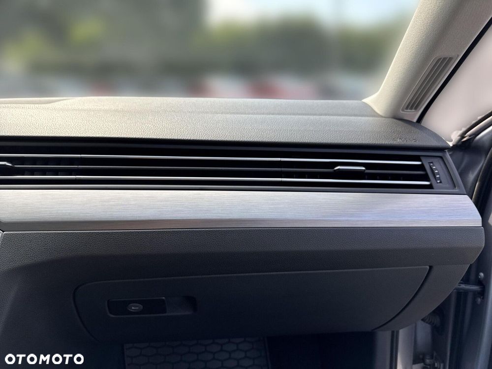 Volkswagen Passat 2.0 TDI EVO Essence - 36