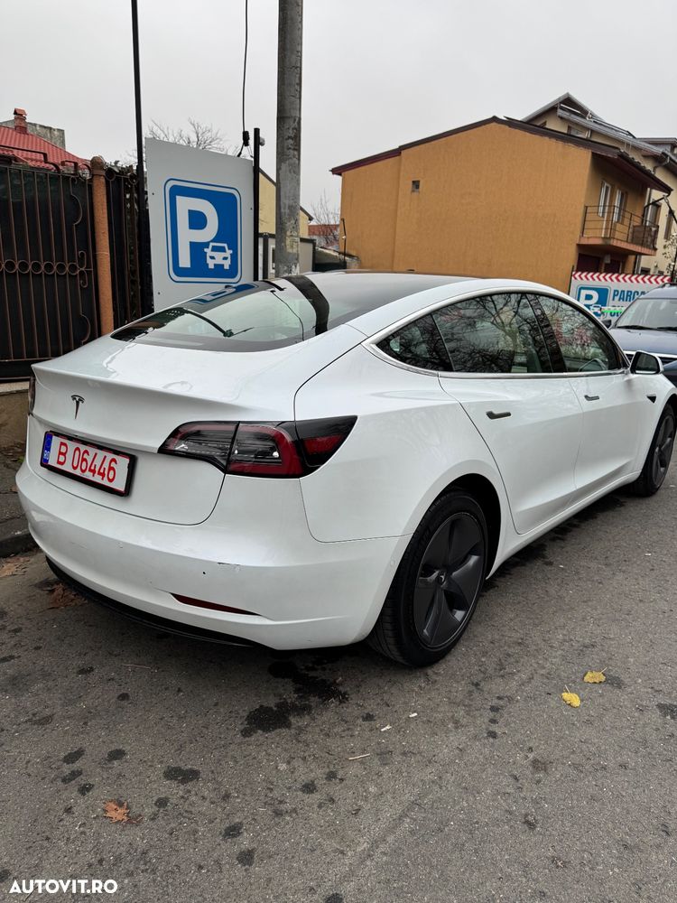 Tesla Model 3 Standard Reichweite Plus Hinterradantrieb - 5