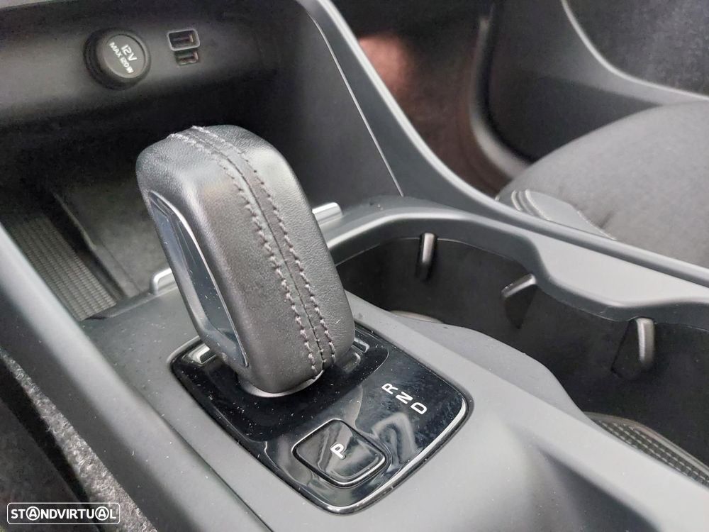 Volvo XC 40 1.5 T5 PHEV Momentum Plus - 34