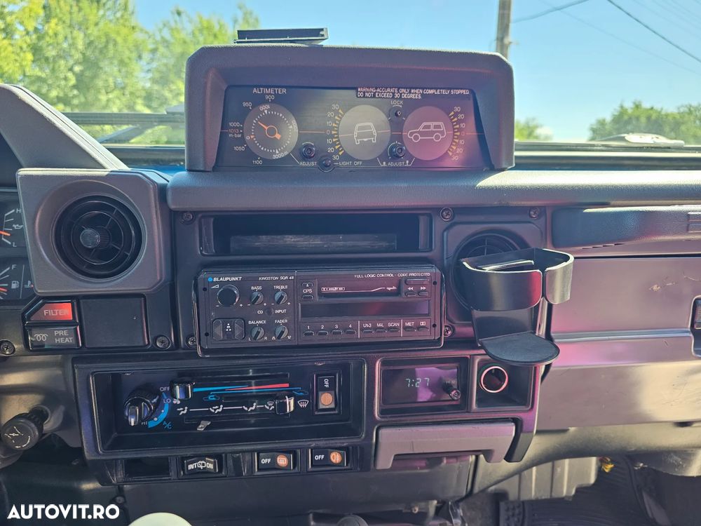 Toyota Land Cruiser - 7