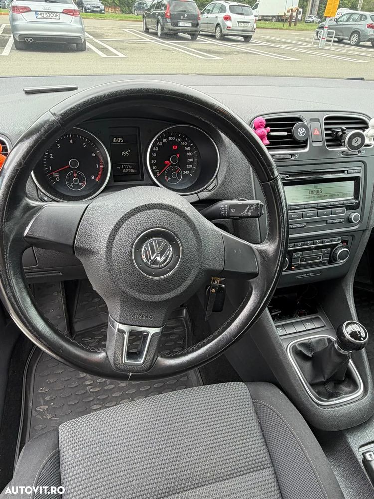 Volkswagen Golf - 12