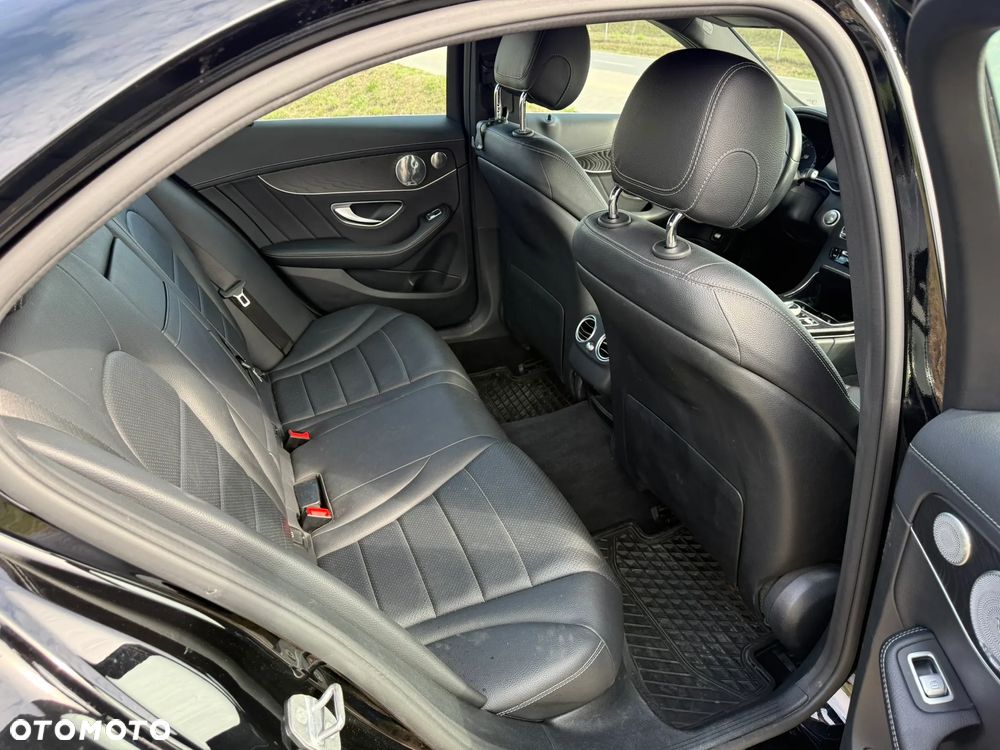 Mercedes-Benz Klasa C 200 4-Matic 9G-TRONIC - 10