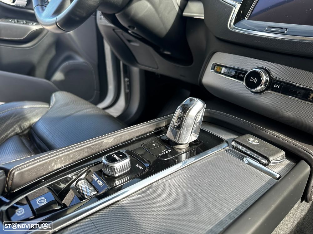 Volvo XC 90 - 20