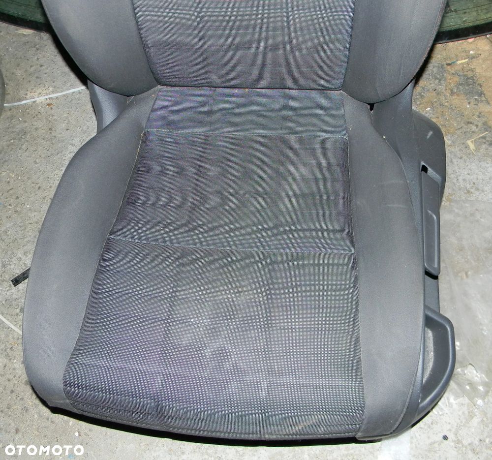 fotel lewy VW GOLF PLUS GOAL - 2