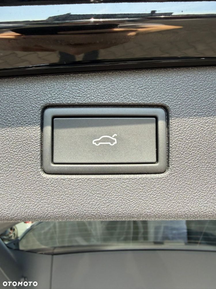 Volkswagen Tiguan - 30
