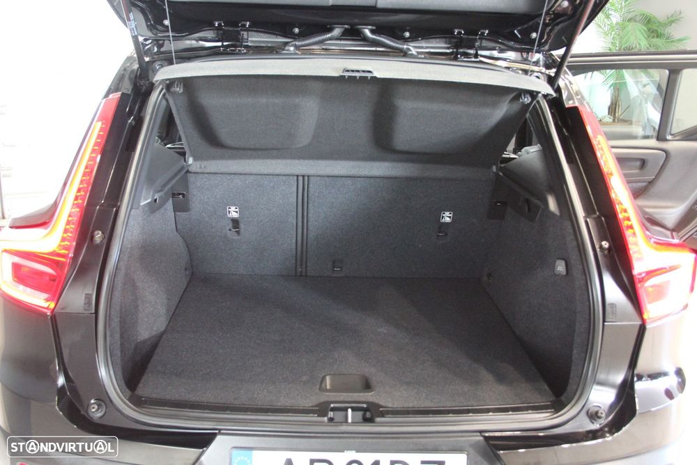 Volvo XC 40 1.5 T2 Momentum - 4