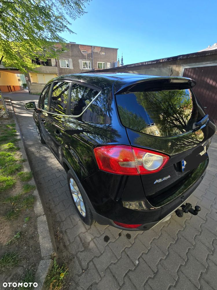 Ford Kuga 2.0 TDCi 2x4 Titanium - 3