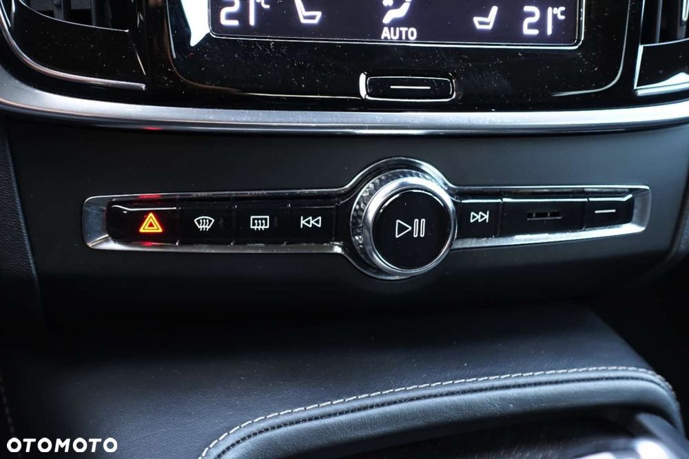 Volvo V90 Cross Country T5 AWD Pro - 26