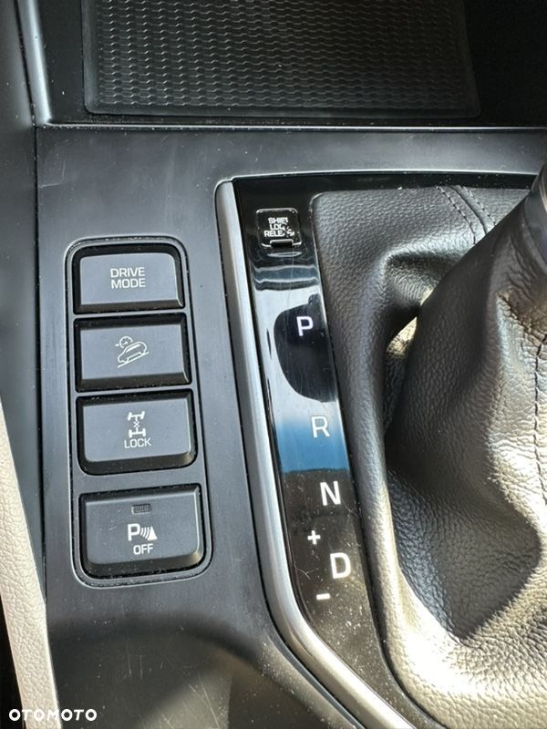 Hyundai Tucson 2.0 CRDi 4WD Automatik Style - 31