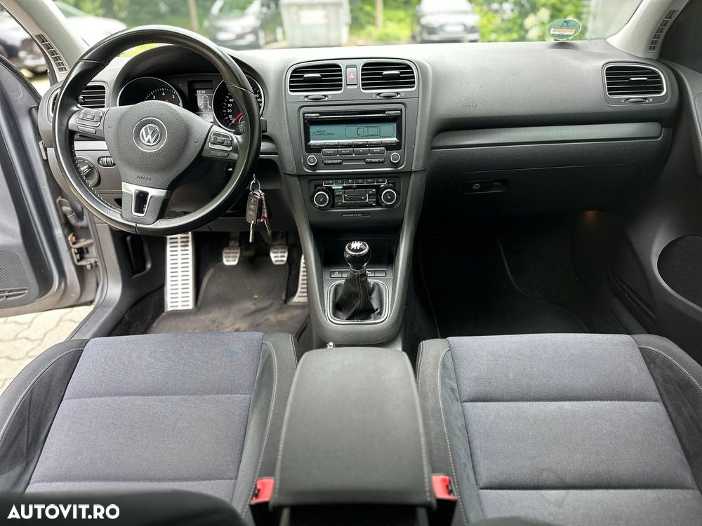 Volkswagen Golf - 9