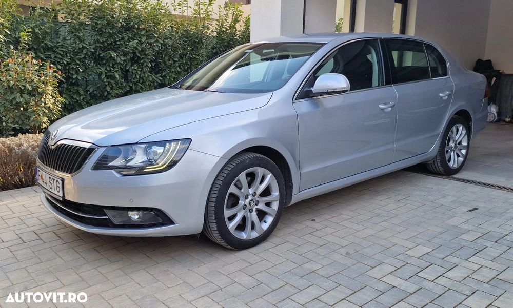 Skoda Superb 2.0 TDI Ambition - 22