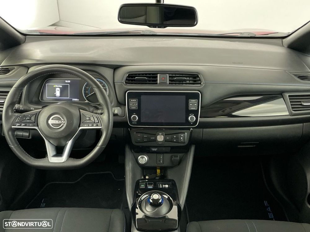 Nissan Leaf N-Connecta - 10