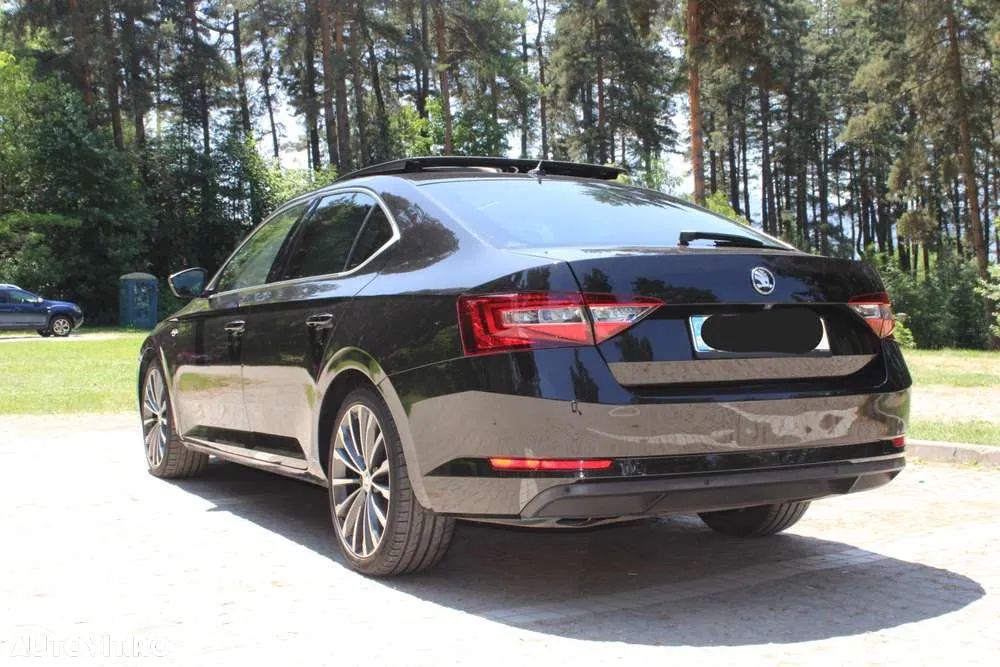 Skoda Superb 2.0 TDI DSG Style - 5