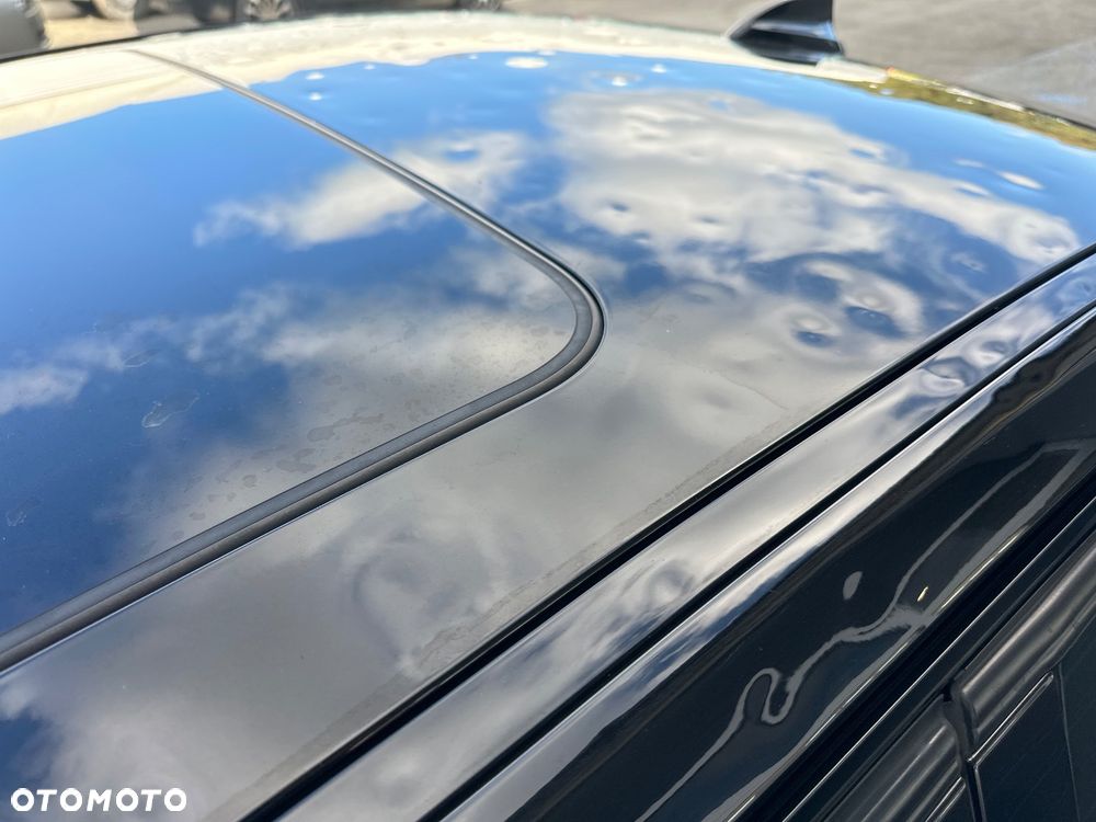 BMW Seria 3 328i xDrive Sport Line - 25