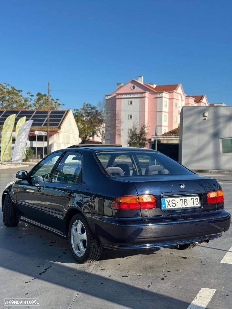 Honda Civic 1.6 VTi - 4