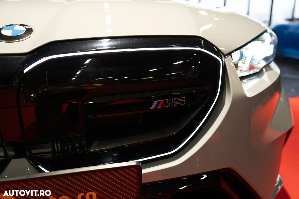 BMW M5 xDrive - 9