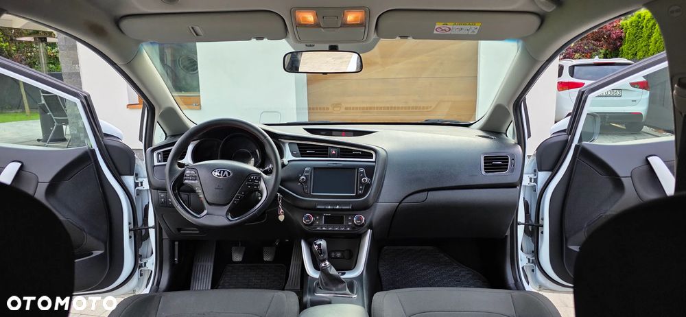 Kia Ceed 1.6 CRDi L Business Line - 32