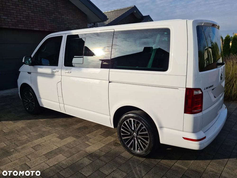 Volkswagen Caravelle 2.0 BiTDI L1 Highline 4Motion DSG - 2