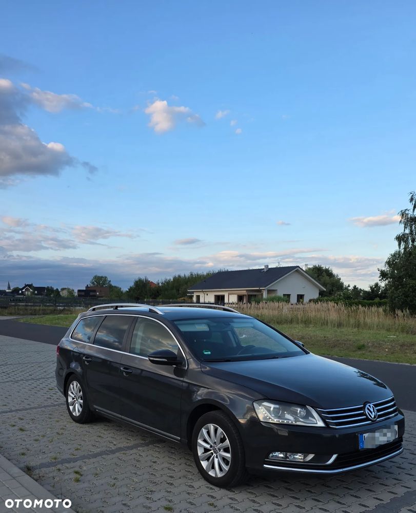 Volkswagen Passat - 17