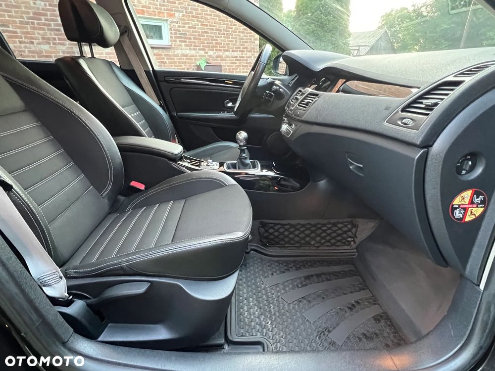 Renault Laguna 2.0 dCi Bose Edition - 11